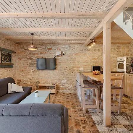 Holiday home Cozy In With 2 Bedrooms *